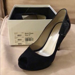 Karen Millen Navy, Two-tone High Heel Pumps